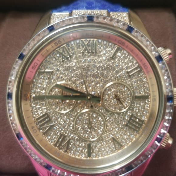 Watch - Picture 2 of 7